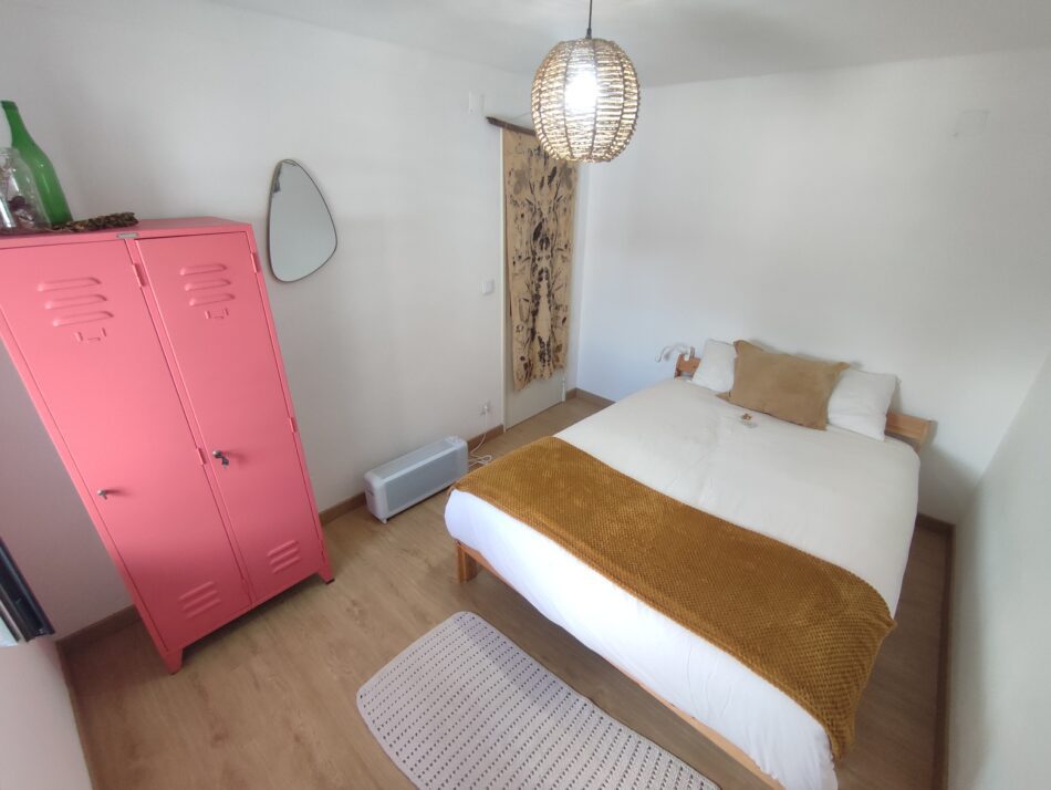 Regular Bedroom 